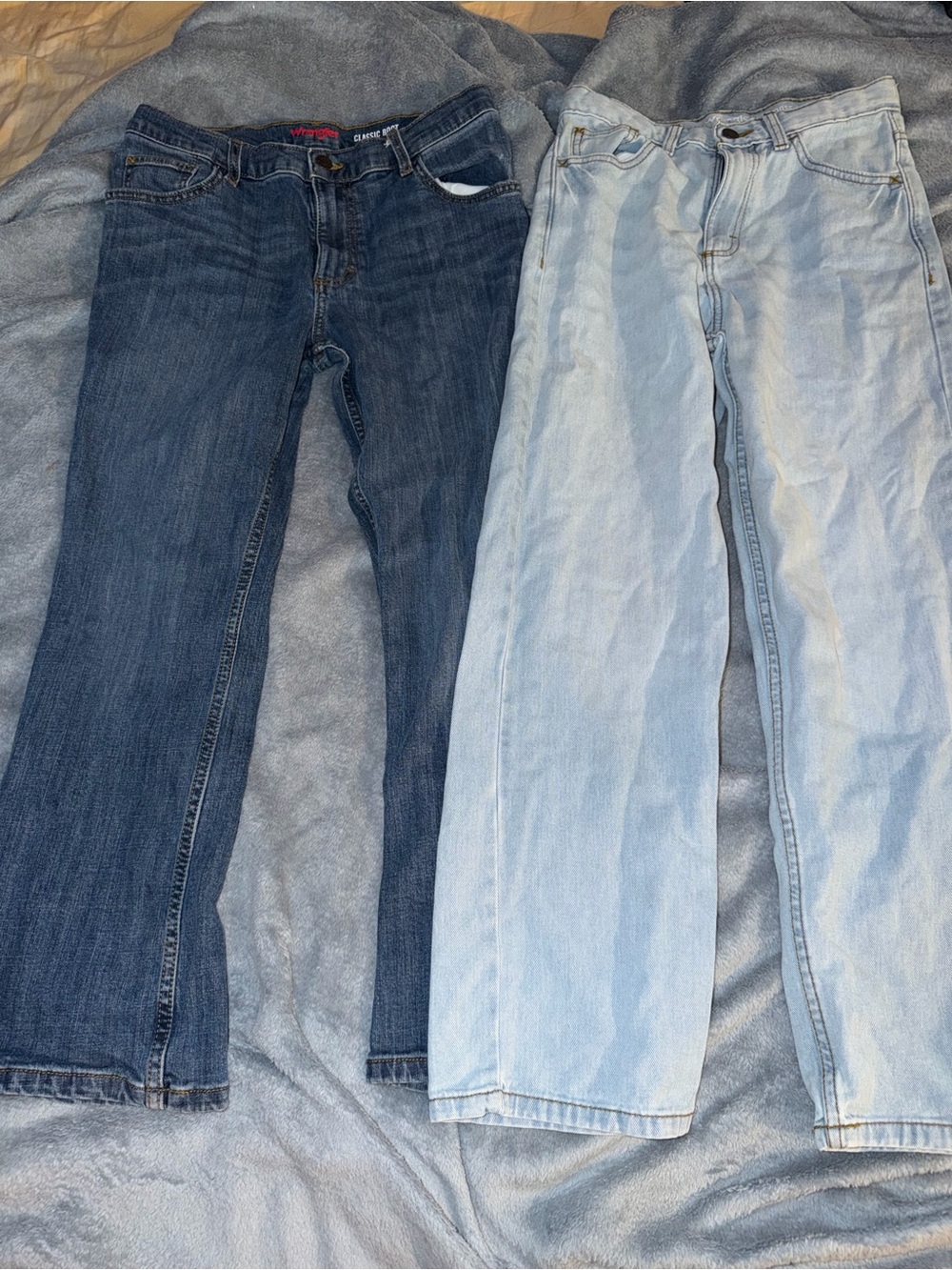 Wrangler Boy's Jeans in Dark Blue & Light Blue Washes